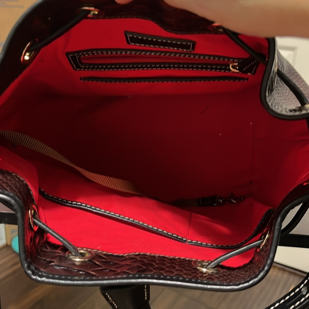 Brown croco Dooney & Burke bucket bag - Picture 6 of 8